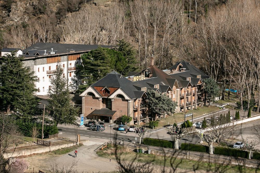 Hotel Snoe Condes Del Pallars Rialp Exterior photo