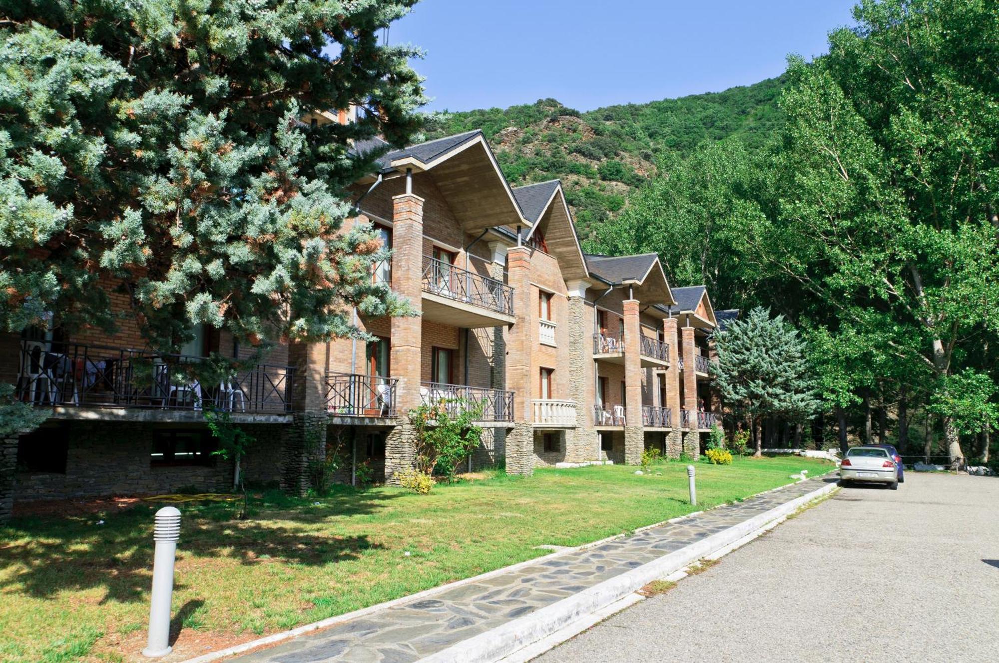 Hotel Snoe Condes Del Pallars Rialp Exterior photo