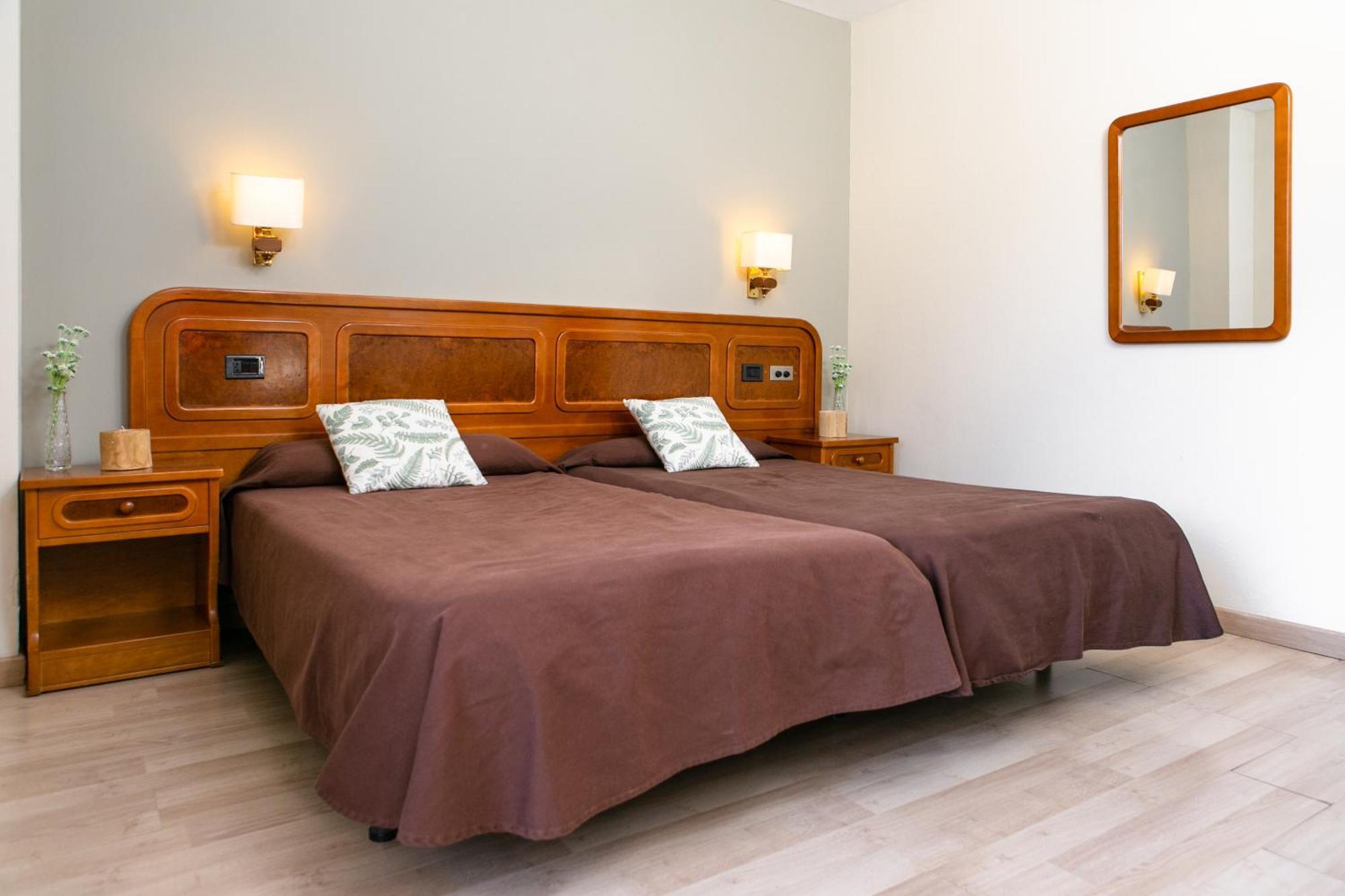 Hotel Snoe Condes Del Pallars Rialp Exterior photo